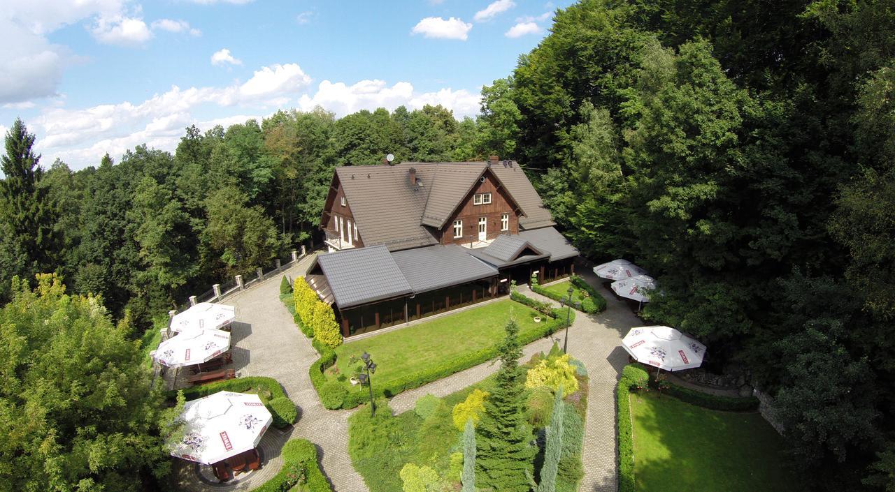 Hotel "Dworek Lesniczowka" Wodzisław Śląski Exterior foto