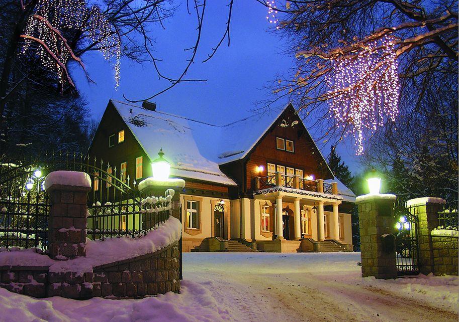 Hotel "Dworek Lesniczowka" Wodzisław Śląski Exterior foto